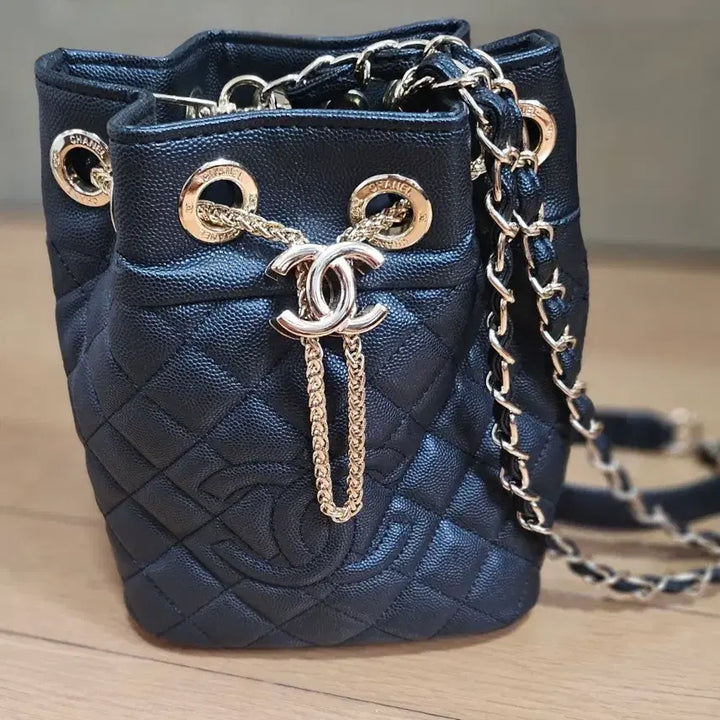 [BUNJANG] Quilted Chain Shoulder Bag / 복조리 퀼팅 체인 숄더백