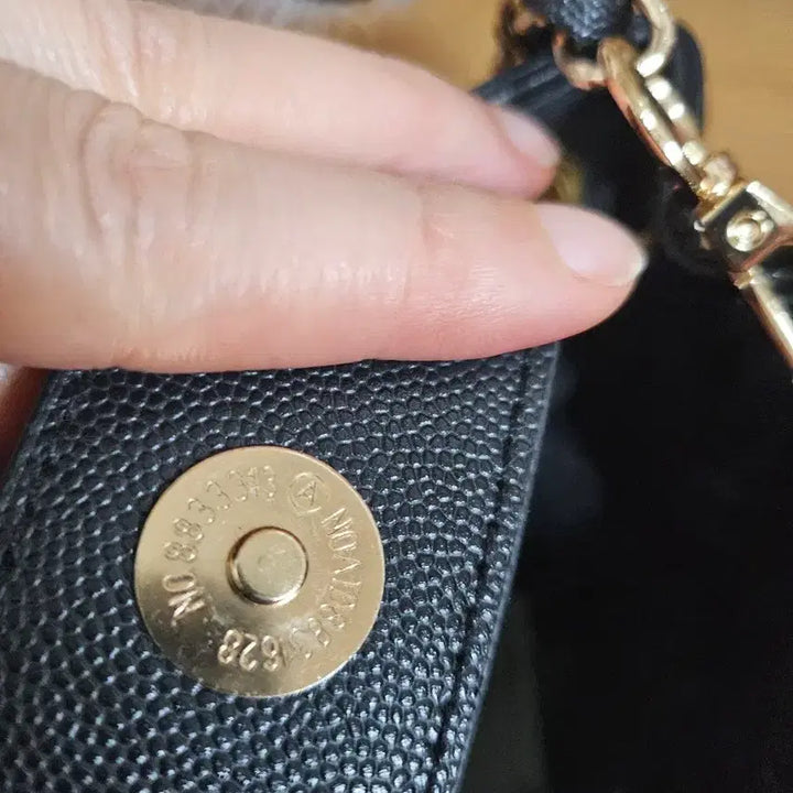[BUNJANG] Quilted Chain Shoulder Bag / 복조리 퀼팅 체인 숄더백