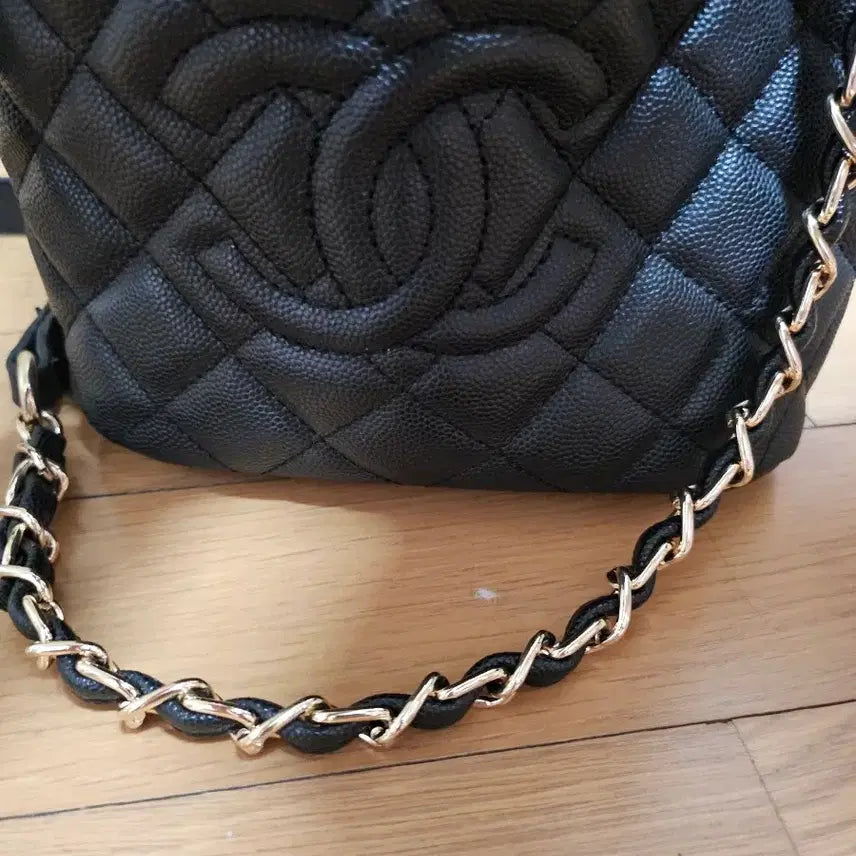 [BUNJANG] Quilted Chain Shoulder Bag / 복조리 퀼팅 체인 숄더백