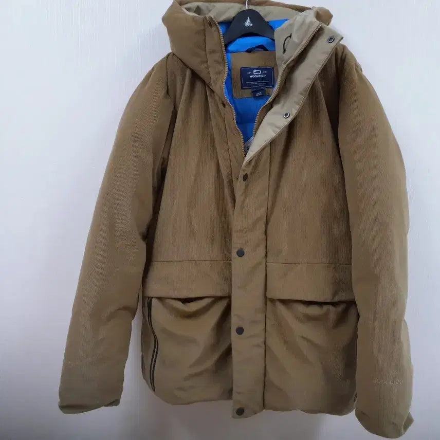 [BUNJANG] Woolrich Gore-Tex Corduroy Padded Jacket / 울리치 고어텍스 패딩 자켓