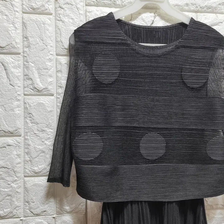 [BUNJANG] Pleated Dot Black Dress / 플리츠 도트 블랙 원피스