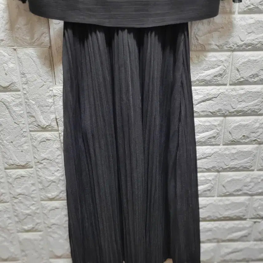 [BUNJANG] Pleated Dot Black Dress / 플리츠 도트 블랙 원피스