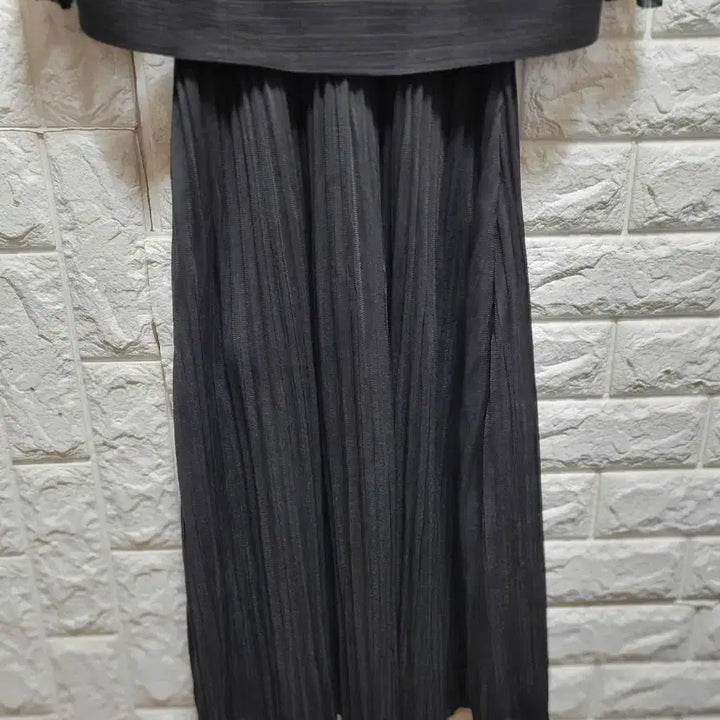 [BUNJANG] Pleated Dot Black Dress / 플리츠 도트 블랙 원피스