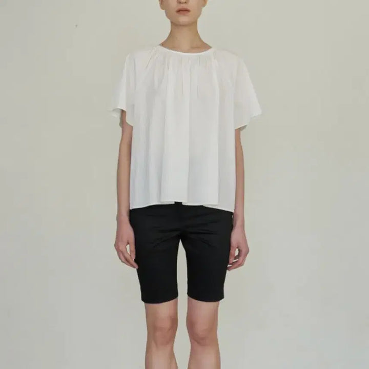 [SOLD OUT] 모헤 러스틀 블라우스 (아이보리)