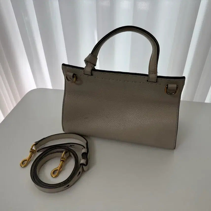 [BUNJANG] Gucci GG Marmont Mini Shoulder Bag Beige / 구찌 GG 마몽 미니 숄더백