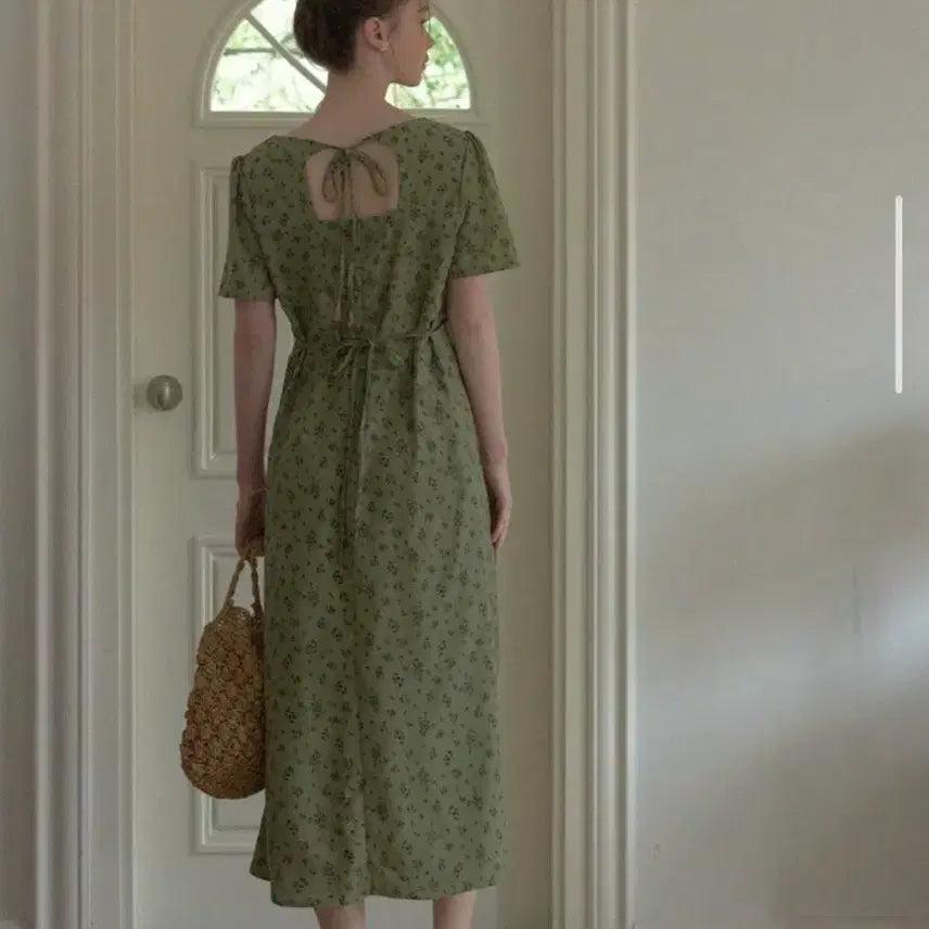 [BUNJANG] Elegant Shirred Olive Green Long Dress / 새상품) 여성스런 셔링 롱원피스