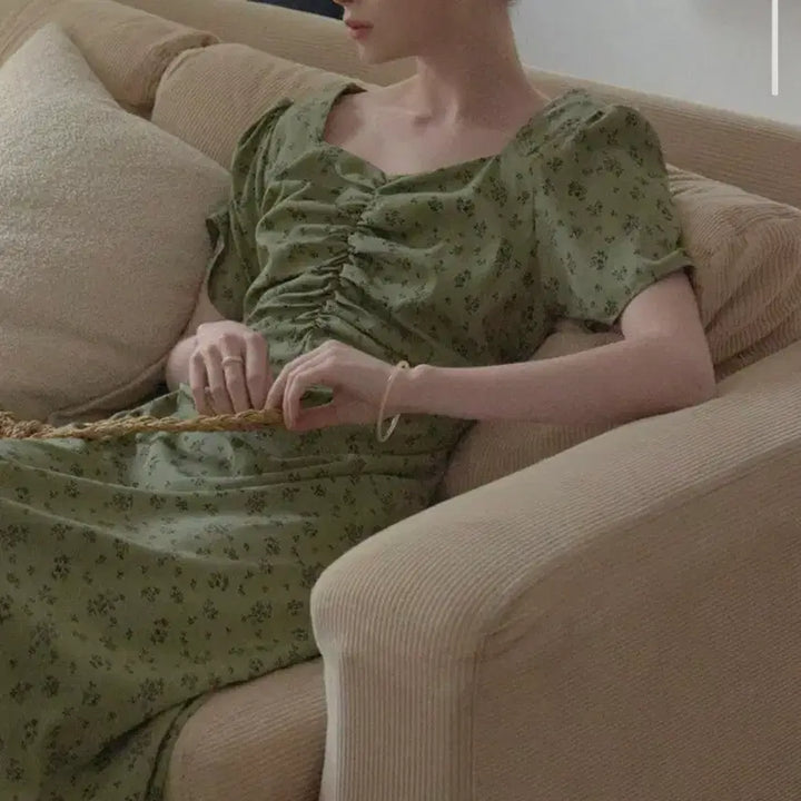 [BUNJANG] Elegant Shirred Olive Green Long Dress / 새상품) 여성스런 셔링 롱원피스