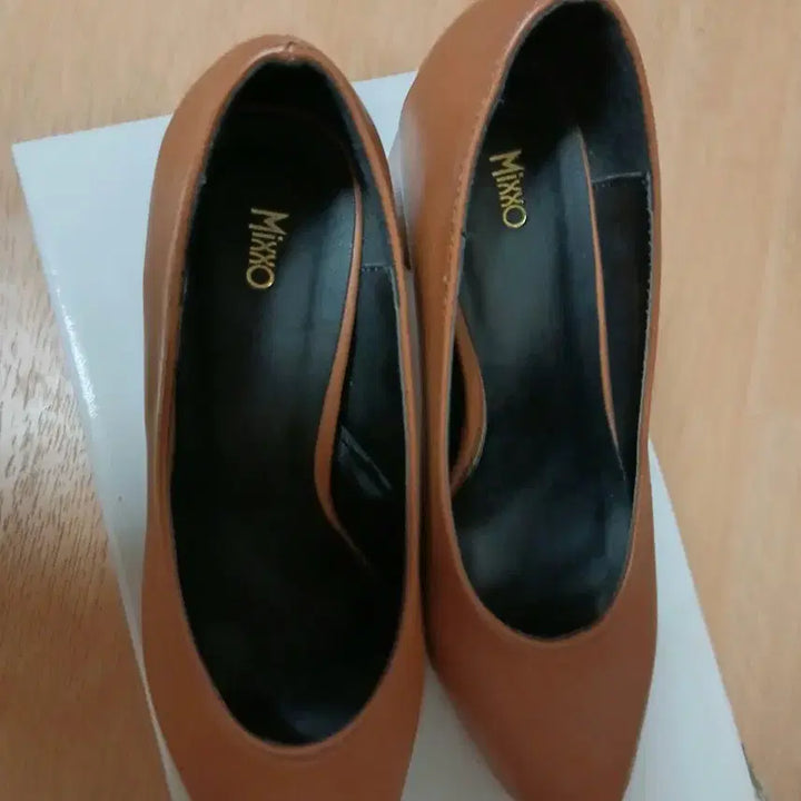 [BUNJANG] Mixxo Brown Pumps Heels Women&