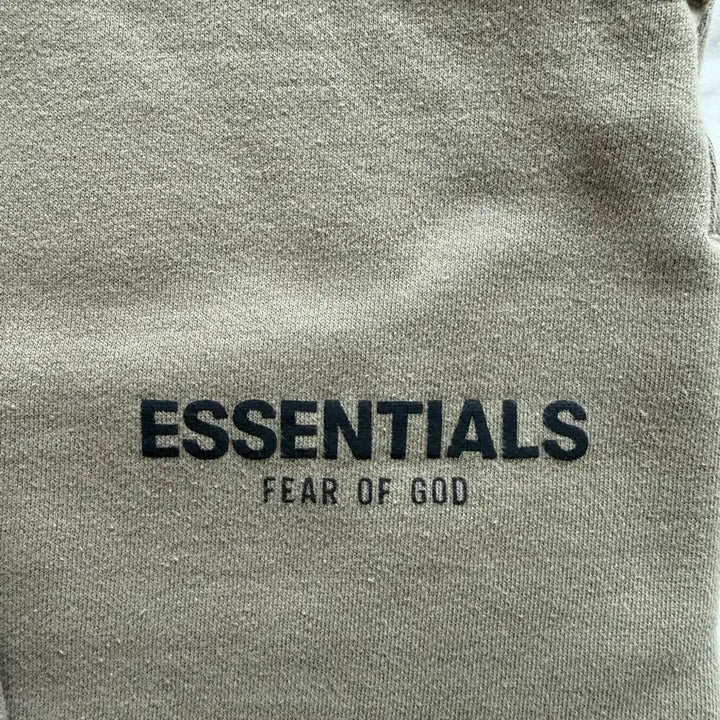 [BUNJANG] Essentials Sweat Shorts Pistachio - 21FW / [S] 에센셜 스웨트쇼츠 피스타치오 - 21FW