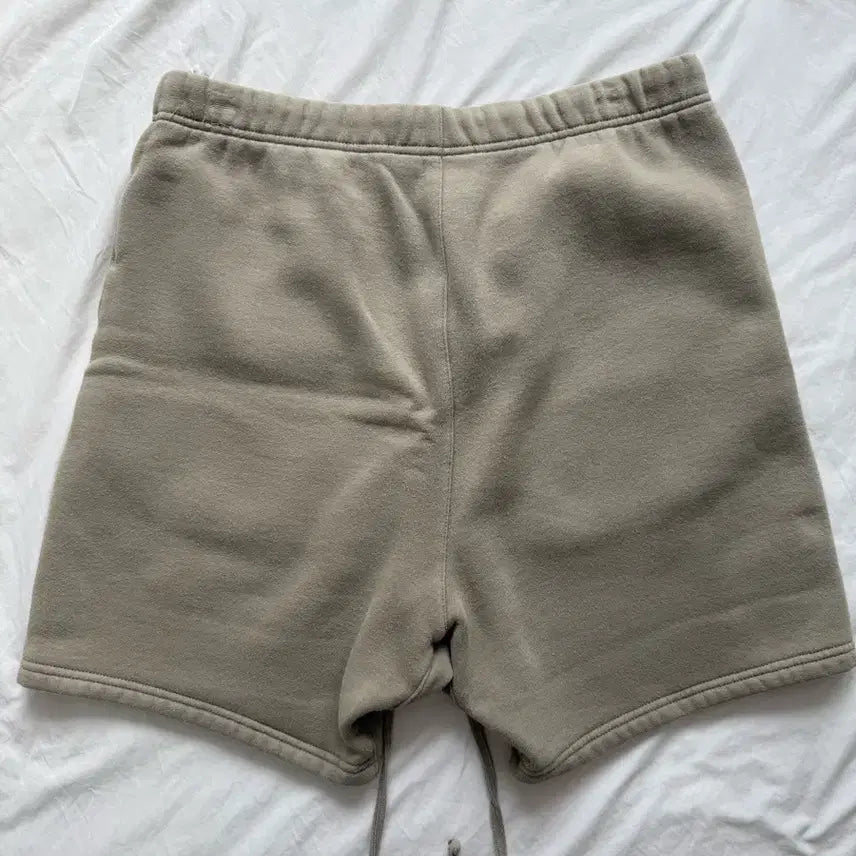 [BUNJANG] Essentials Sweat Shorts Pistachio - 21FW / [S] 에센셜 스웨트쇼츠 피스타치오 - 21FW