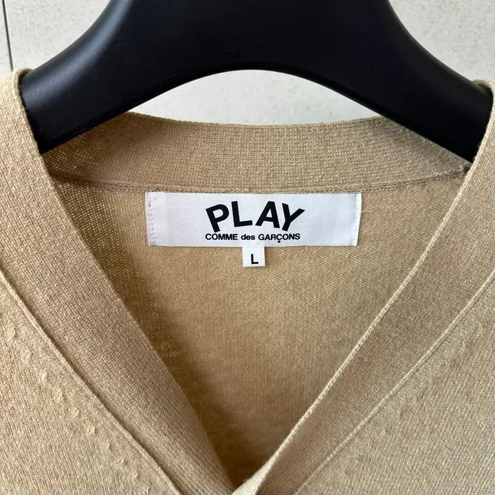 [BUNJANG] Comme des Garcons Beige Cardigan / 꼼데가르송 가디건 베이지색
