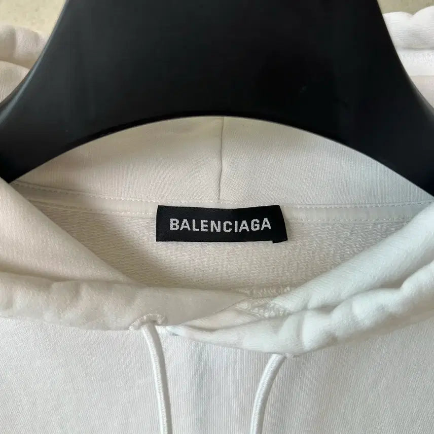 [BUNJANG] Balenciaga Back Logo White Hoodie S / 발렌시아가 백로고 화이트 후드티 S