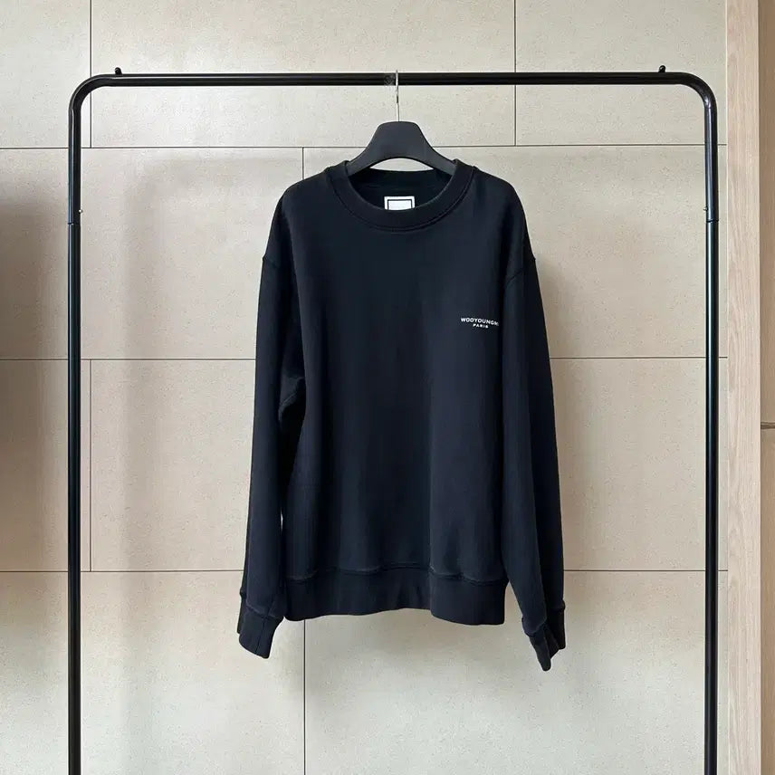 [SOLD OUT] 우영미 패치 로고 맨투맨