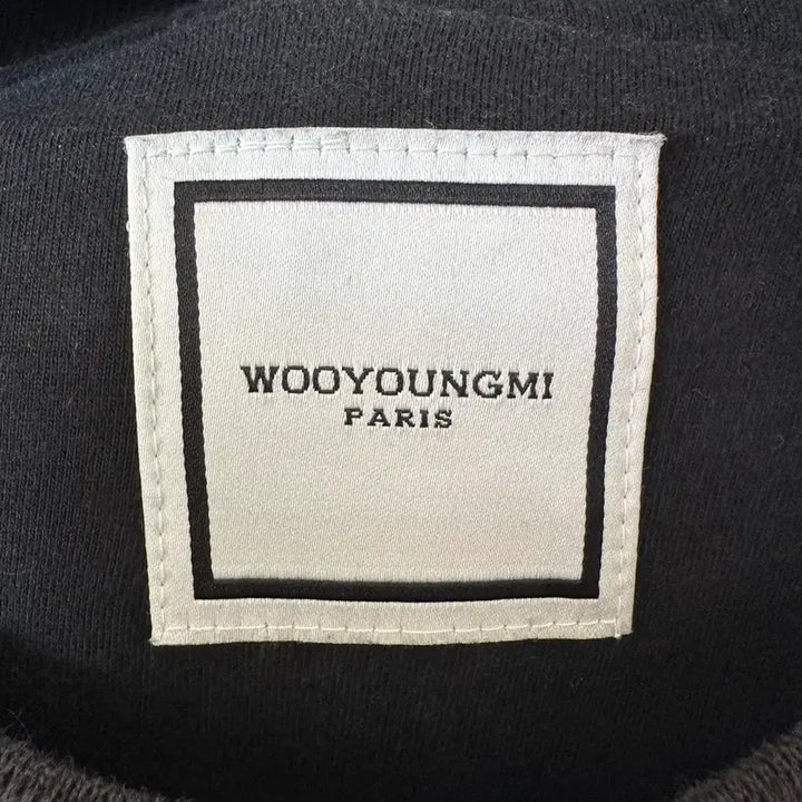 [SOLD OUT] 우영미 패치 로고 맨투맨