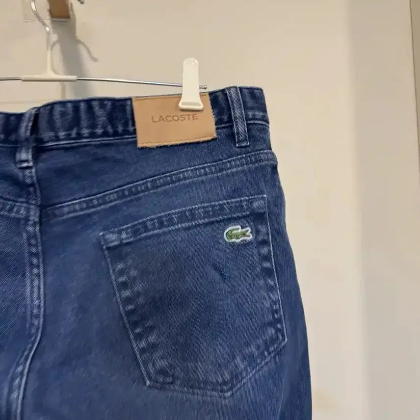 [BUNJANG] Lacoste Tapered Denim Pants / 라코스테 테이퍼드 데님 팬츠