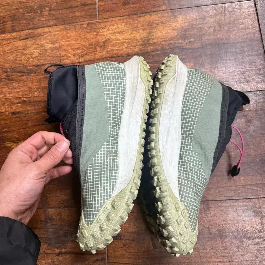 [BUNJANG] Nike ACG Mountain Fly GORE-TEX Clay Green Sneakers / [270] 나이키 acg 마운틴 플라이 고어텍스 클레이 그린