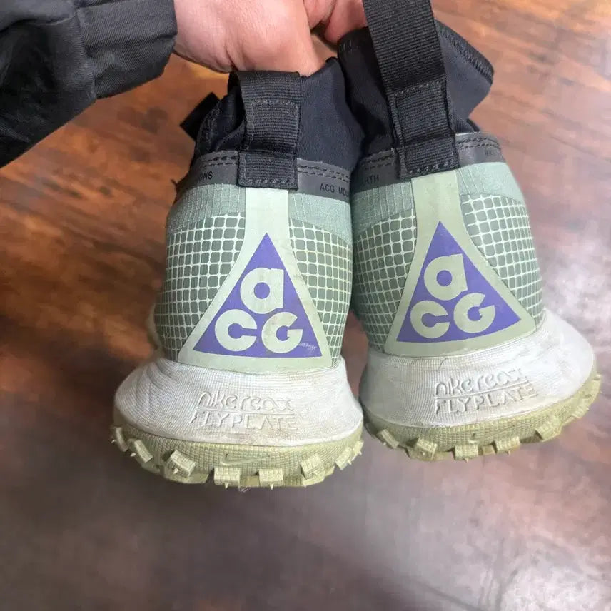 [BUNJANG] Nike ACG Mountain Fly GORE-TEX Clay Green Sneakers / [270] 나이키 acg 마운틴 플라이 고어텍스 클레이 그린