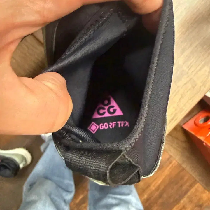 [BUNJANG] Nike ACG Mountain Fly GORE-TEX Clay Green Sneakers / [270] 나이키 acg 마운틴 플라이 고어텍스 클레이 그린