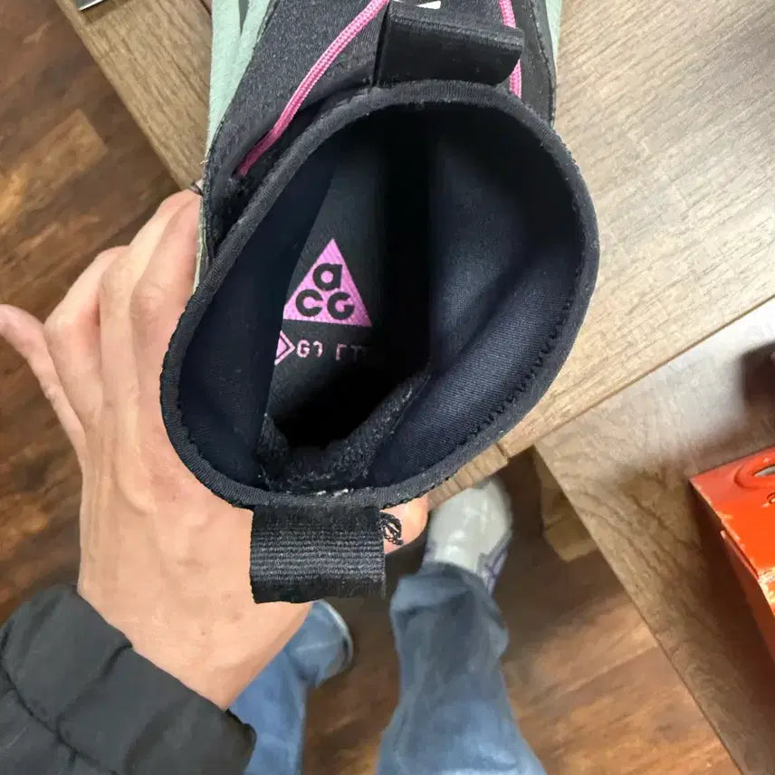 [BUNJANG] Nike ACG Mountain Fly GORE-TEX Clay Green Sneakers / [270] 나이키 acg 마운틴 플라이 고어텍스 클레이 그린