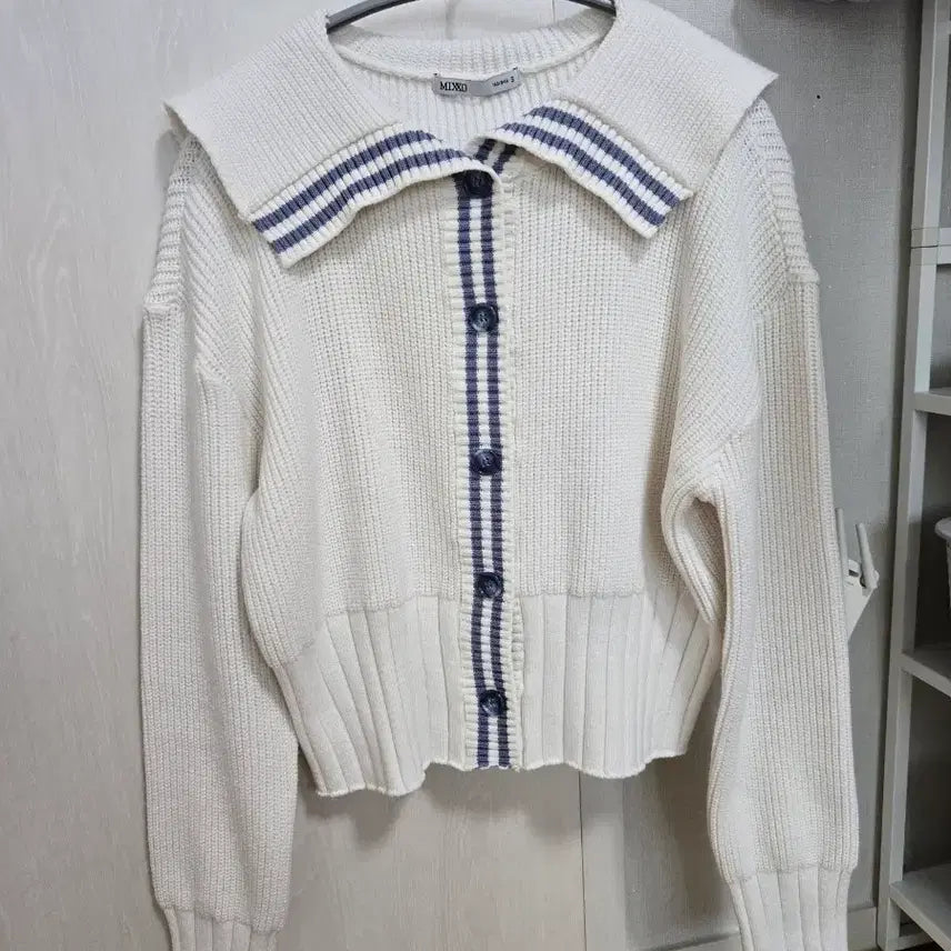 [BUNJANG] MIXXO Collar Neck Crop Cardigan / 미쏘 카라넥 크롭 가디건 팝니다!