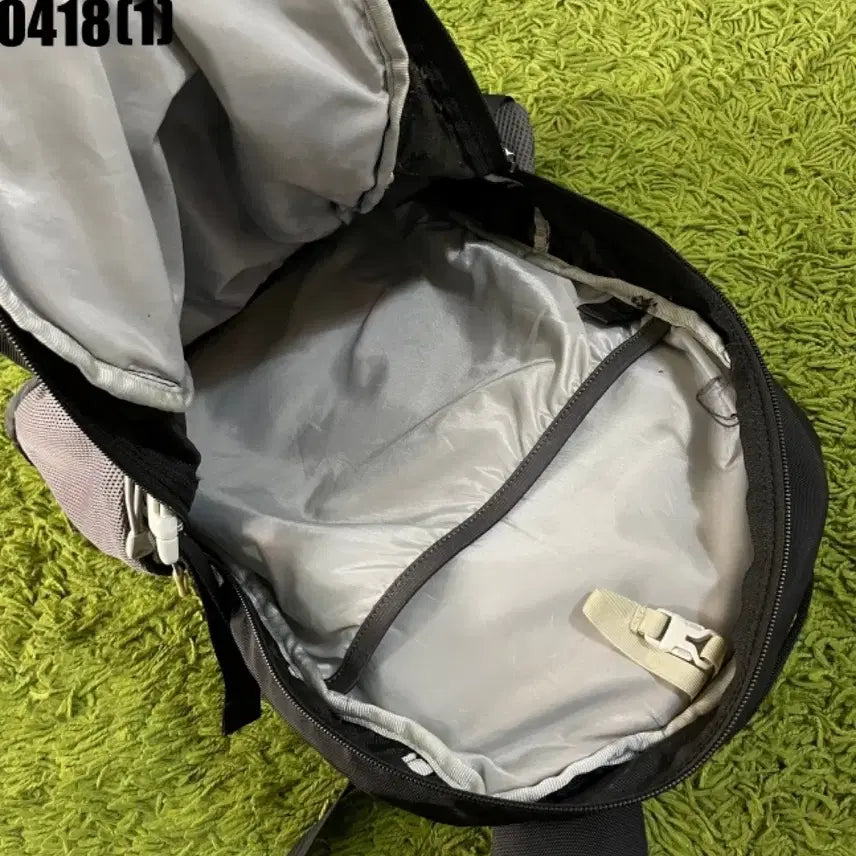 [BUNJANG] Gregory Moltan 20 Black Backpack / 그레고리 Moltan 20 블랙 백팩 가방
