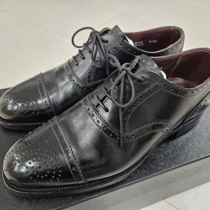 [BUNJANG] Ducker &amp; Son Brogues Shoes / 영국 Ducker &amp; Son 브로그스 구두