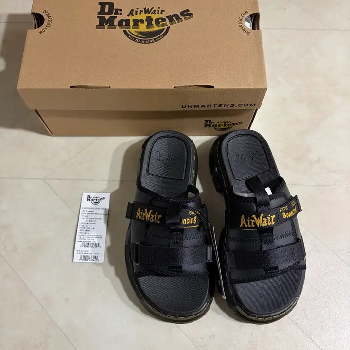 [BUNJANG] Dr. Martens Ace Logo Mild Leather Platform Slides / 새상품(230)닥터마틴 에이스 로고 마일드 레더 스트랩 플랫폼 슬라이드