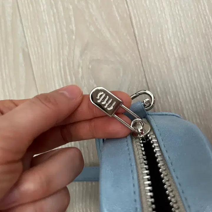 [BUNJANG] Sky Blue Mini Crossbody Bag / 미니 크로스백 판매합니다~