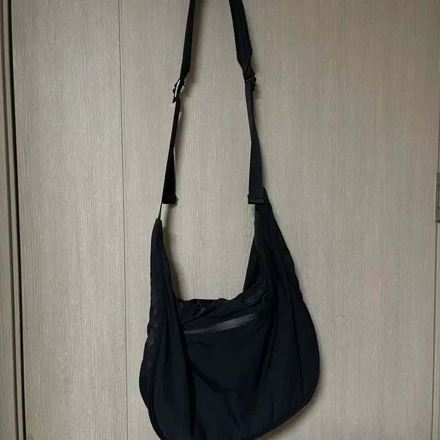[BUNJANG] Haaarchive Lake All Rounder Crossbody Bag / 하아카이브/ 호수 올 라운더 크로스백