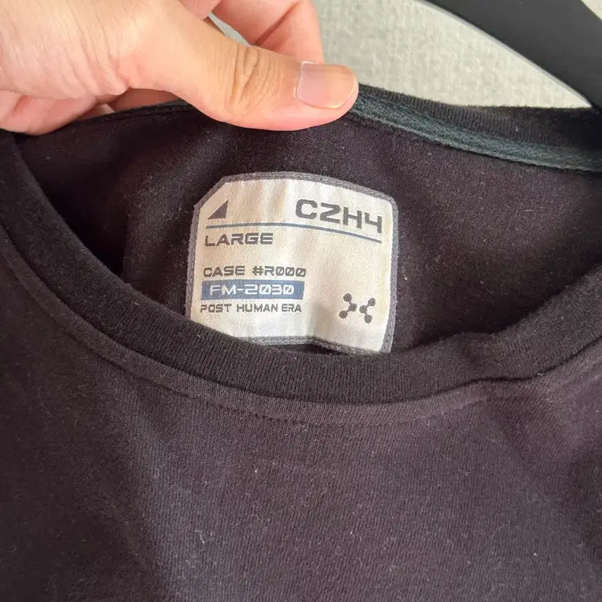 [BUNJANG] C2H4 Black Short Sleeve T-Shirt / C2H4 블랙 반팔 티셔츠
