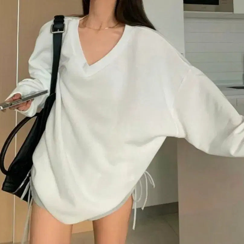 [BUNJANG] V-Neck Oversized Long Sleeve T-Shirt / 긴팔 브이넥 오버핏 티셔츠 가오리핏 박스티 박시