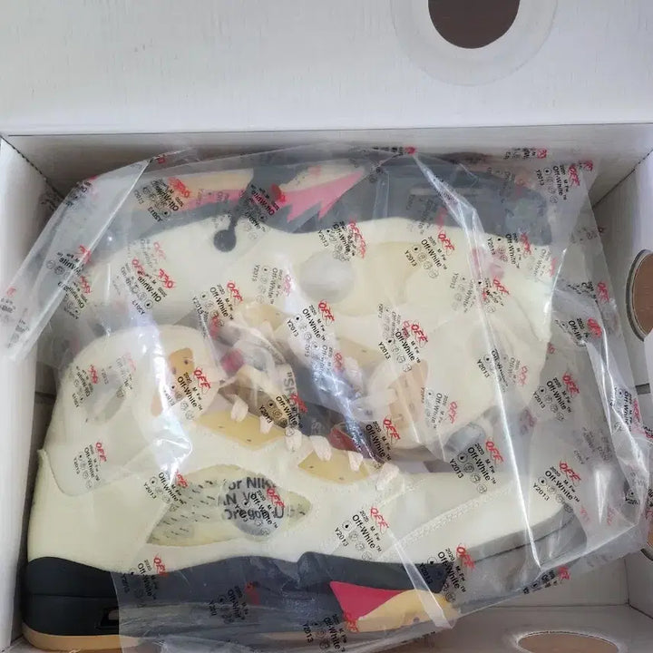 [BUNJANG] Nike Off-White Jordan 5 Sneakers / 조단5 x 오프화이트