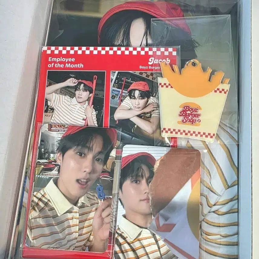 [BUNJANG] THE BOYZ The B 8th Fanclub Kit / 더보이즈 더비 8기 팬클럽 키트
