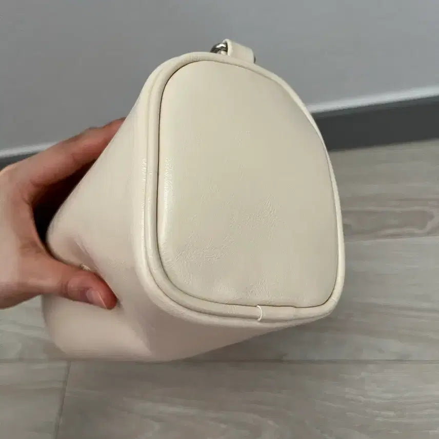 [BUNJANG] Lenz Ivory Crossbody Bag / 린츠 크로스백 판매합니다~