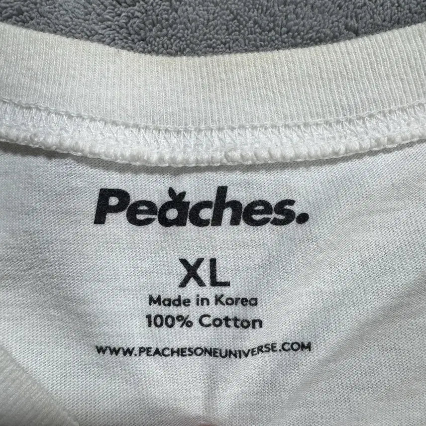 [BUNJANG] Peaches White Short Sleeve T-shirt / Peaches 피치스 화이트 반팔 티셔츠