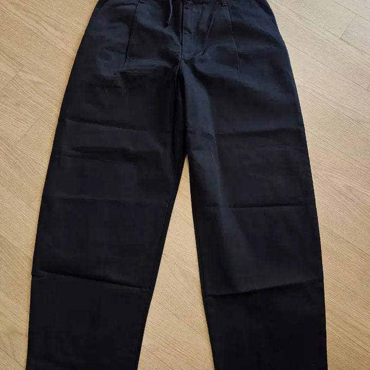 [BUNJANG] Uniqlo C Barrel Pants Black L / 유니클로c 배럴팬츠 블랙 L