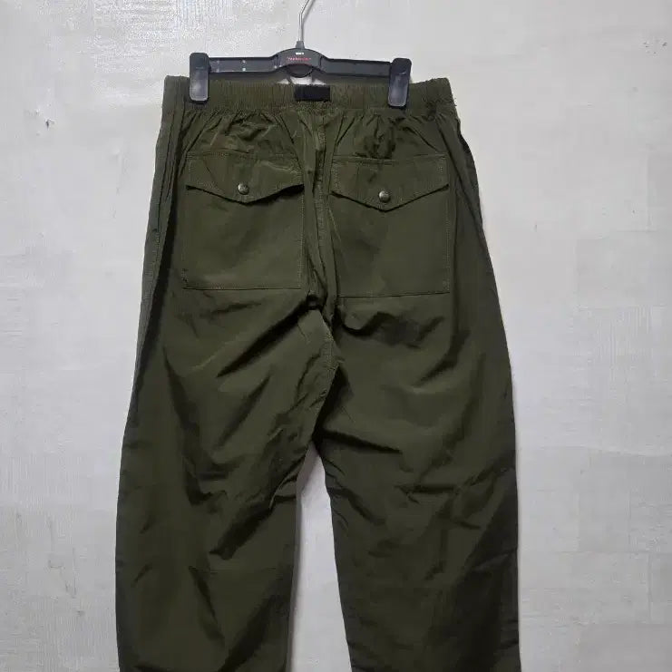 [SOLD OUT] 유니폼브릿지 나일론 혼방 밴딩팬츠 XL