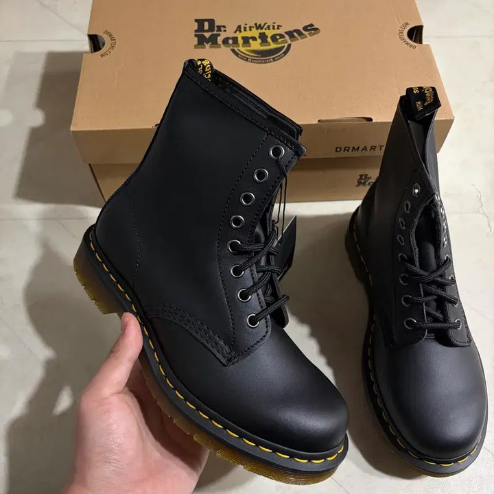 [BUNJANG] Dr. Martens 1460 Napa Leather Lace-Up Boots / 새상품(230)닥터마틴 우먼 1460 나파 레더 레이스업 부츠