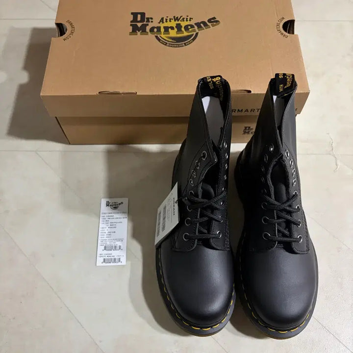 [BUNJANG] Dr. Martens 1460 Napa Leather Lace-Up Boots / 새상품(230)닥터마틴 우먼 1460 나파 레더 레이스업 부츠