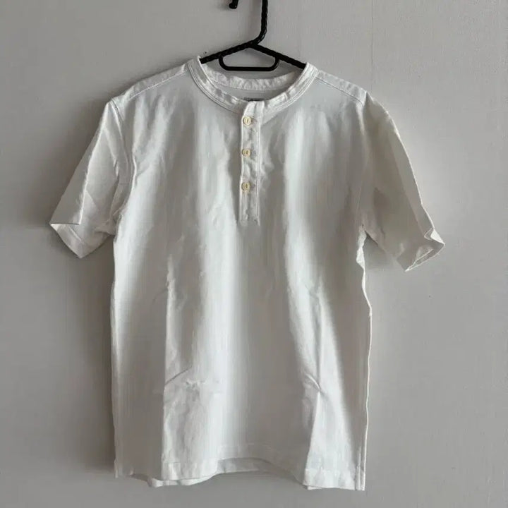 [SOLD OUT] 브론슨 10.6 oz 헨리넥 반팔 (화이트,L)