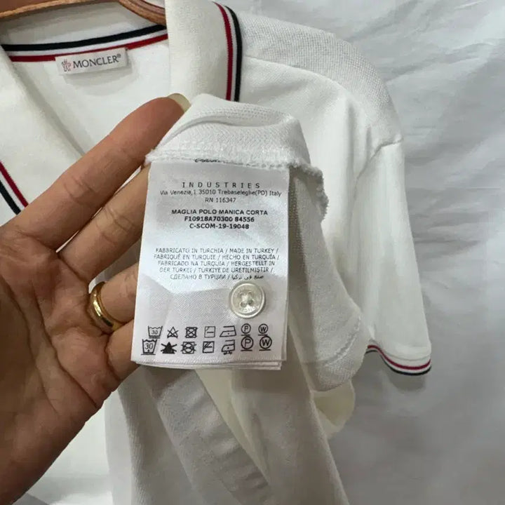 [SOLD OUT] 몽클레어 화이트 카라티 M/95사이즈(정품)