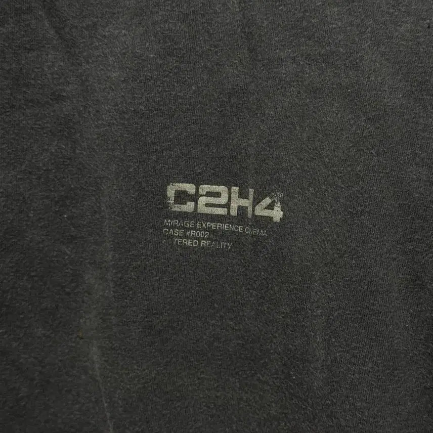[BUNJANG] C2H4 Gray Damage Washed Long Sleeve T-shirt / C2H4 데미지 워싱 긴팔 티셔츠 그레이