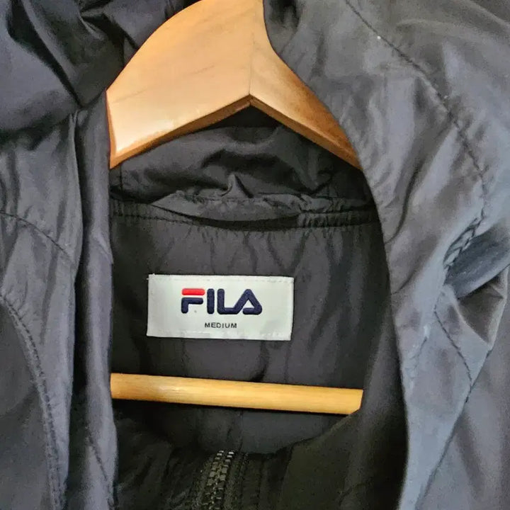 [SOLD OUT] 휠라 FILA 후드 바람막이 블랙 화이트 100