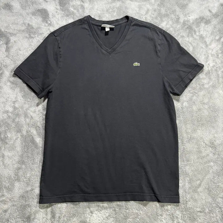 [BUNJANG] Lacoste V-Neck Short Sleeve T-shirt Black / 라코스테 V넥 반팔 티셔츠 블랙