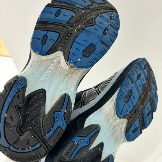 [BUNJANG] Asics Cecilie Bahnsen Sneakers / 아식스 세실리에반센 240