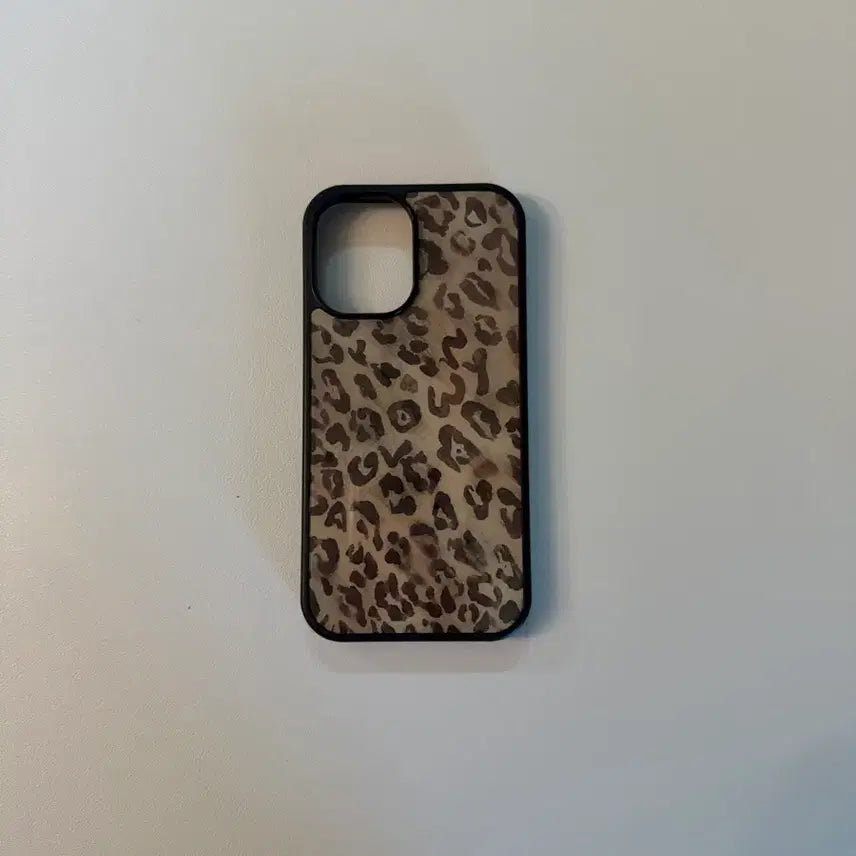 [BUNJANG] iPhone 16 Glittery Leopard Case / 아이폰 16 글로니 레오파드 케이스