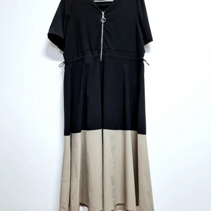 [BUNJANG] Muzok Black/Beige Color Block Long Dress / muzok 블랙/베이지 배색 롱 원피스 프리