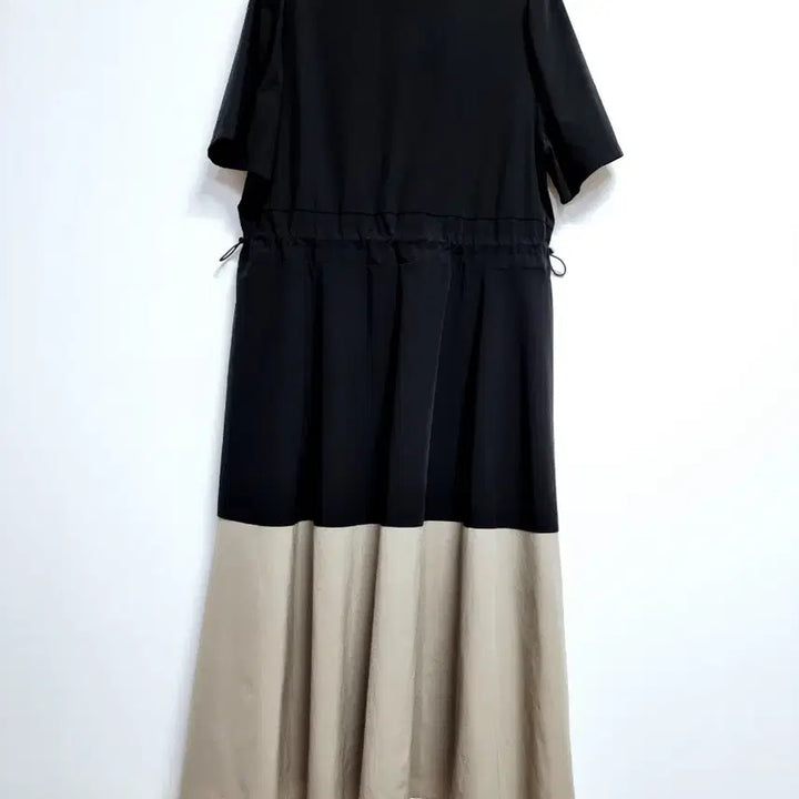 [BUNJANG] Muzok Black/Beige Color Block Long Dress / muzok 블랙/베이지 배색 롱 원피스 프리