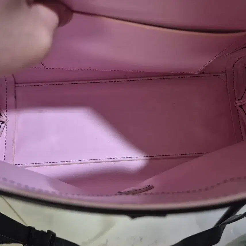 [BUNJANG] Couronne Black Ruffle Shoulder Bag / 쿠론 블랙백