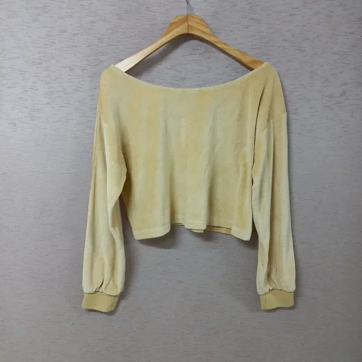 [SOLD OUT] B4-18/아디다스 오프숄더 숏 티셔츠 여성